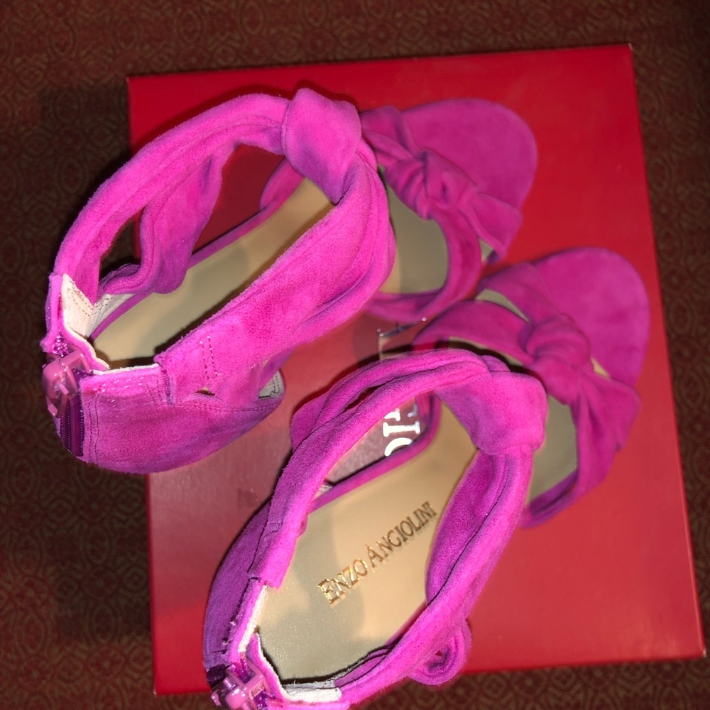 Enzo Angiolini - new in box - size 7.5